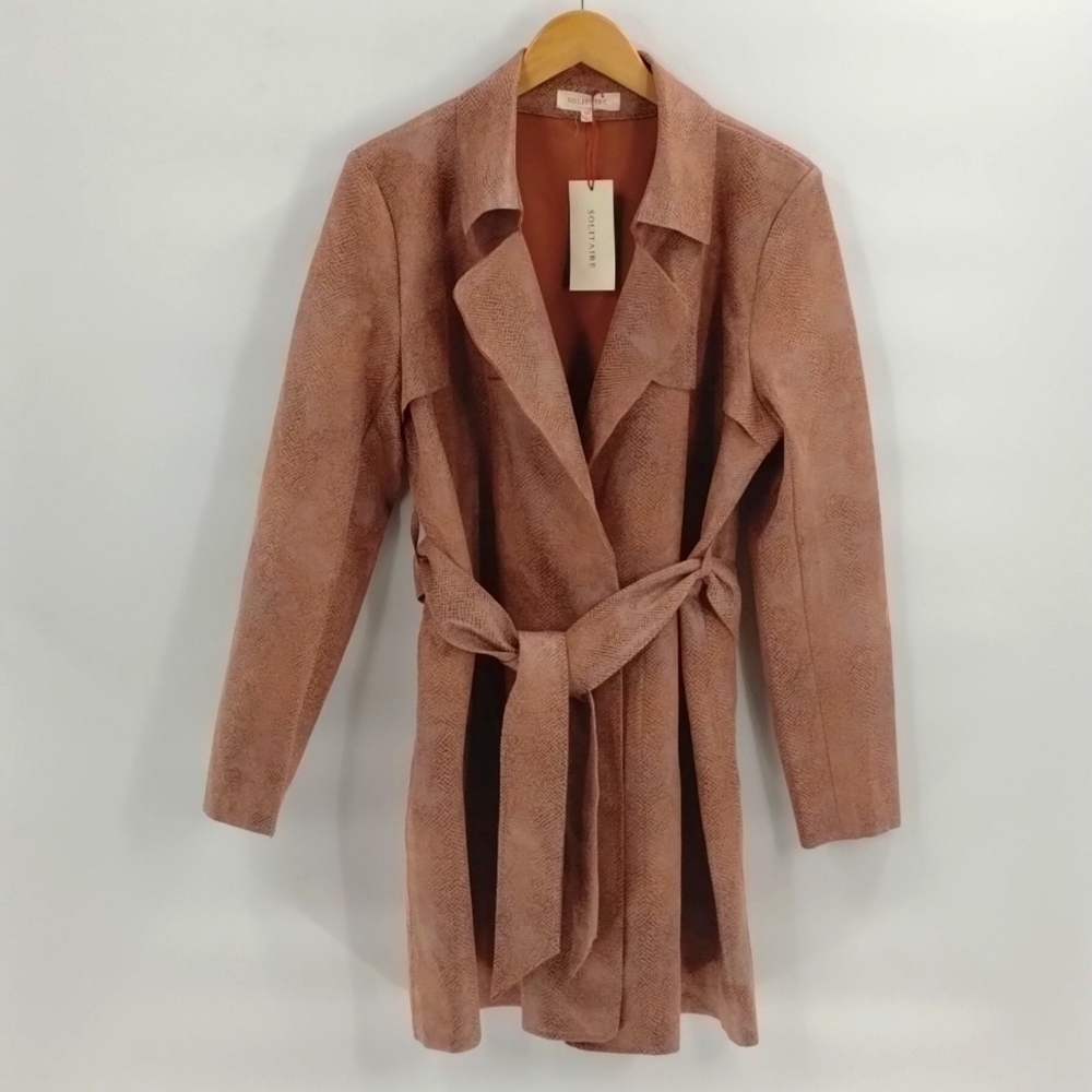 Solitaire faux snakeskin tan shimmer open jacket with tie size XL